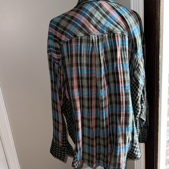 Free People top - Picture 2 of 4